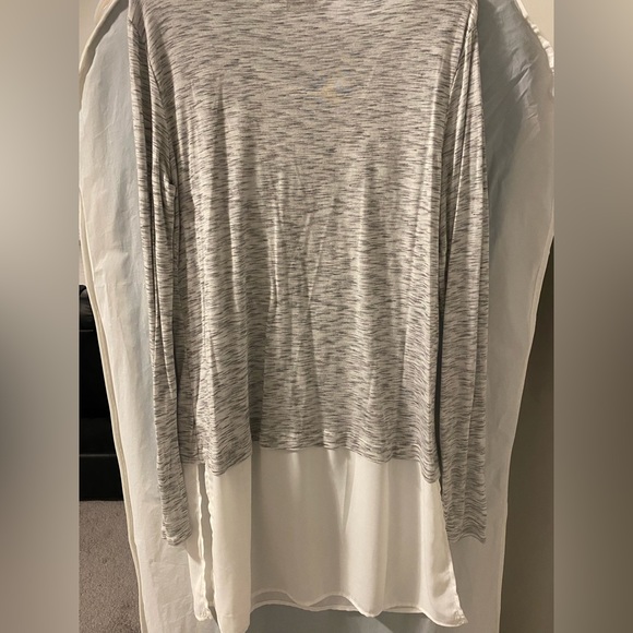 Reitmans Women's White & Grey Top - Picture 3 of 3